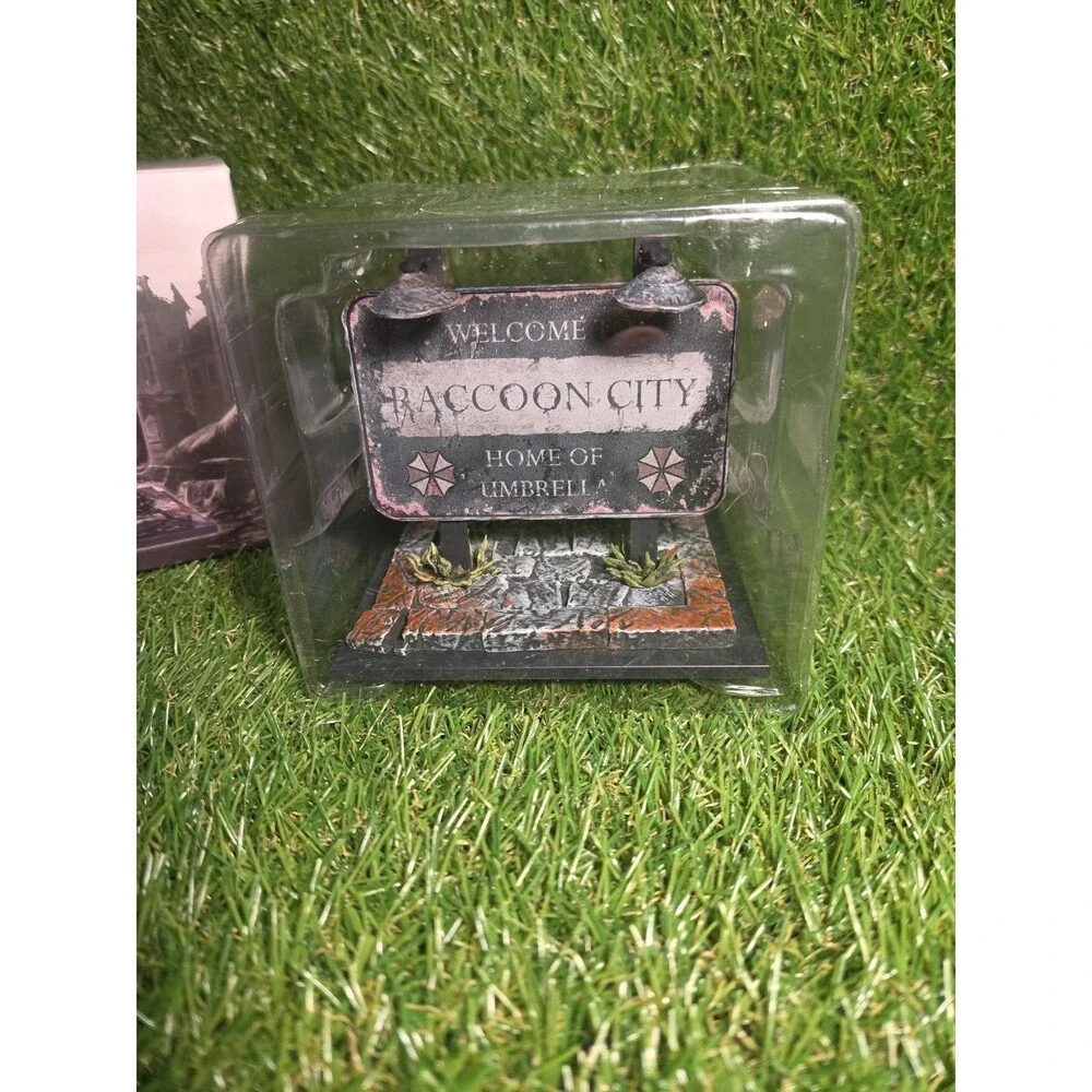 Resident Evil Universal Controller Holder GameStop Exclusive NEW IN BOX